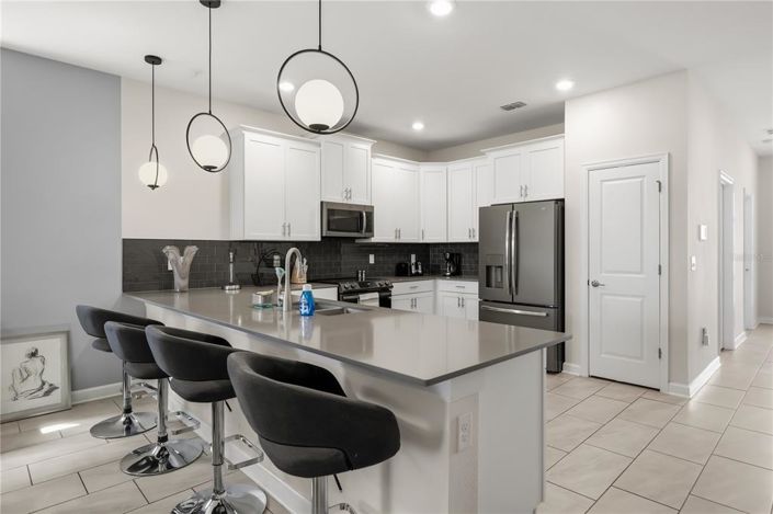 Image No.35-8 Bed House for sale