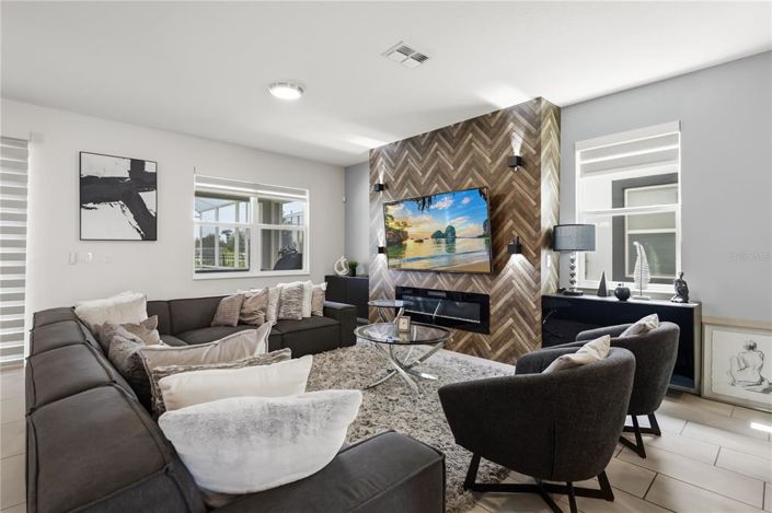 Image No.38-8 Bed House for sale