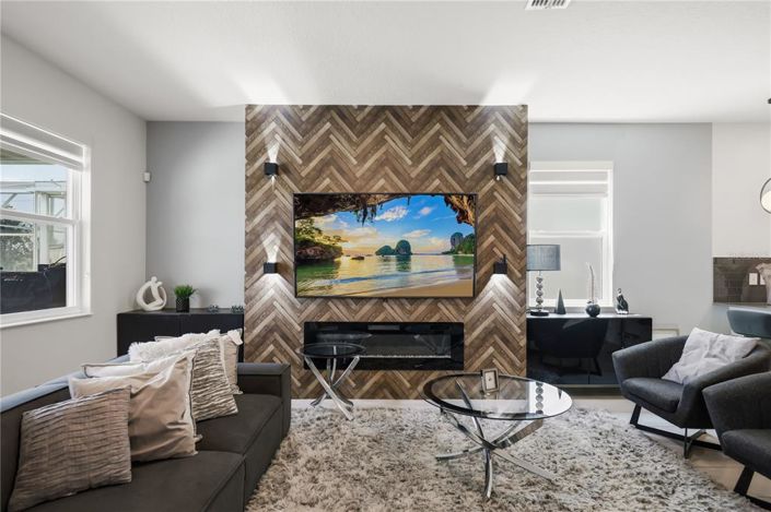 Image No.39-8 Bed House for sale