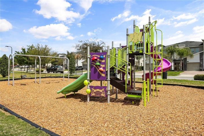 Image No.4-8 Bed House for sale