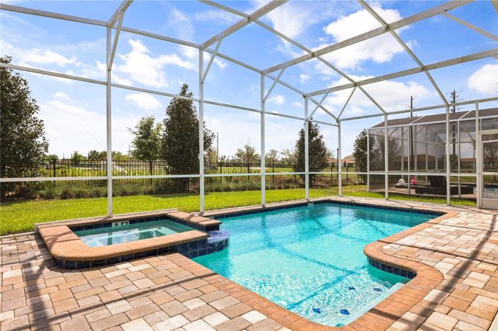 Image No.46-8 Bed House for sale