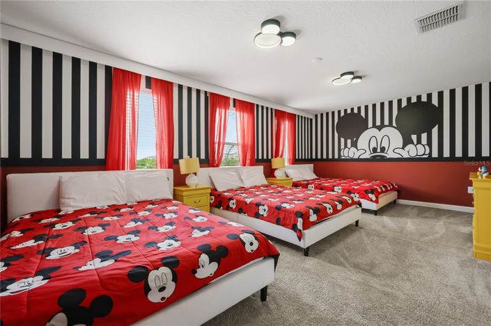 Image No.5-8 Bed House for sale