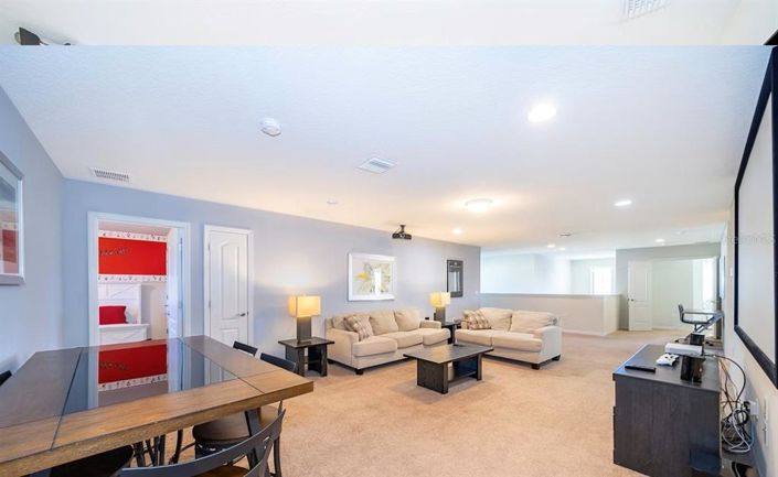 Image No.19-8 Bed House for sale