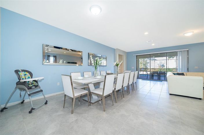 Image No.9-8 Bed House for sale