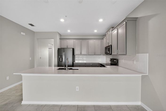 Image No.7-3 Bed Apartment for sale