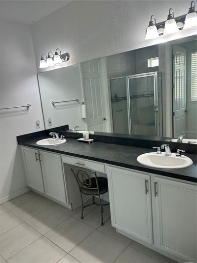 Image No.4-2 Bed House for sale