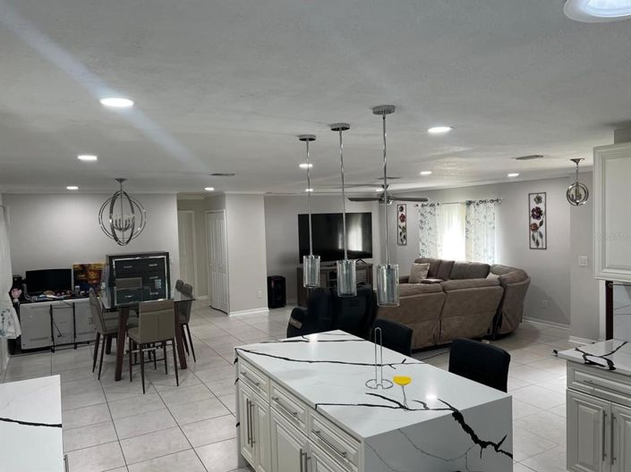 Image No.15-5 Bed House for sale