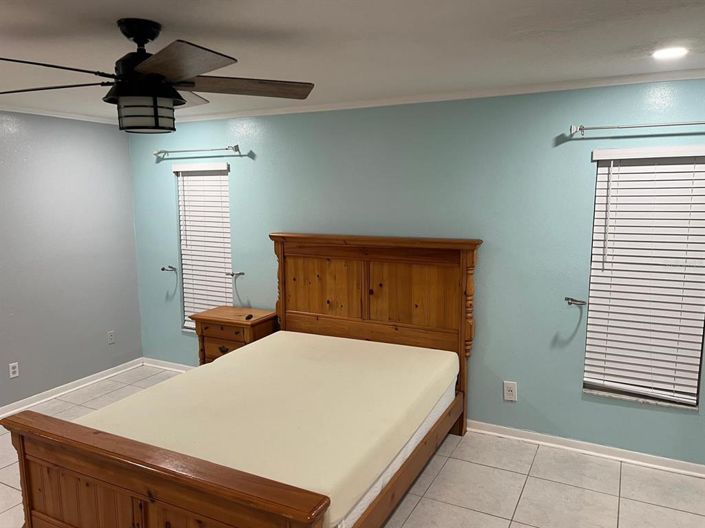 Image No.19-5 Bed House for sale