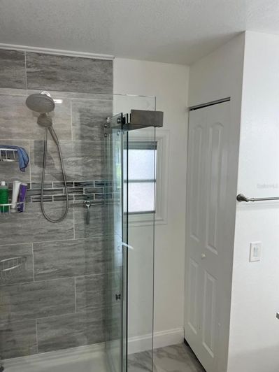 Image No.26-5 Bed House for sale