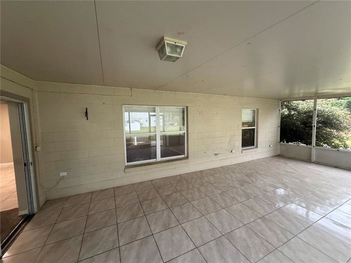 Image No.2-3 Bed House for sale