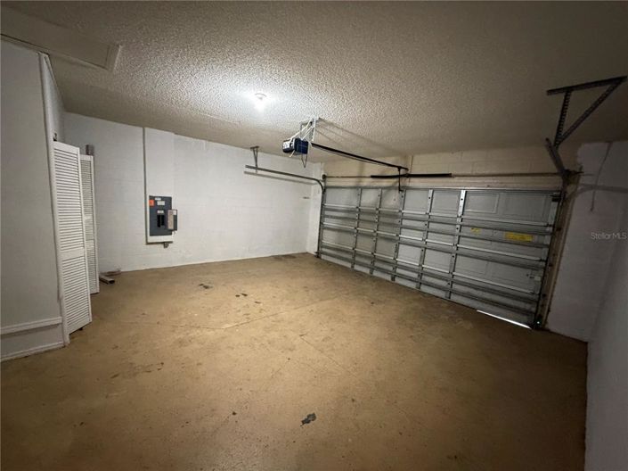 Image No.21-3 Bed House for sale