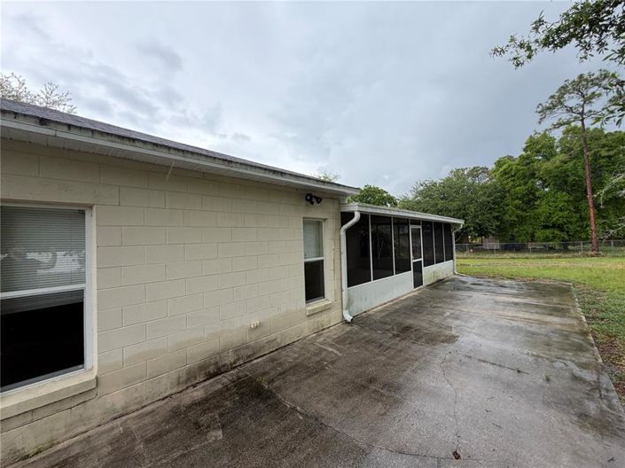 Image No.25-3 Bed House for sale