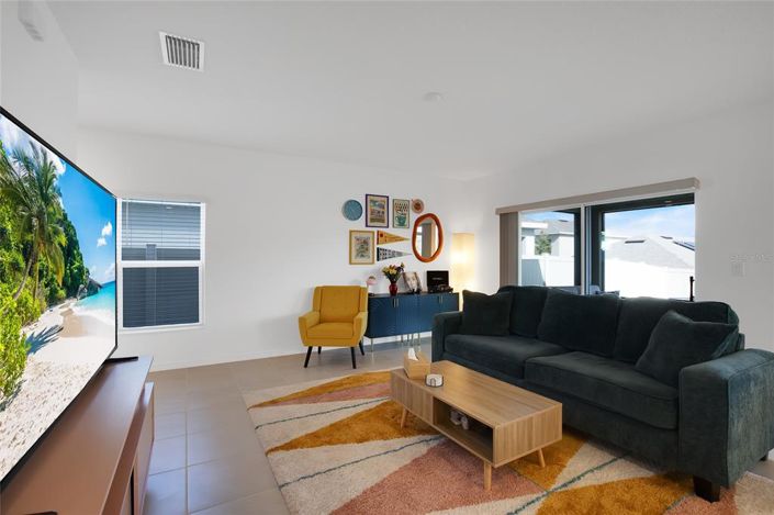 Image No.12-4 Bed House for sale