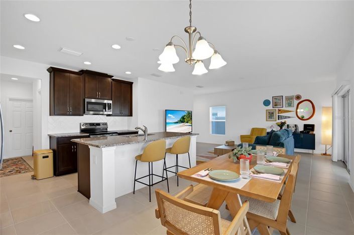 Image No.17-4 Bed House for sale