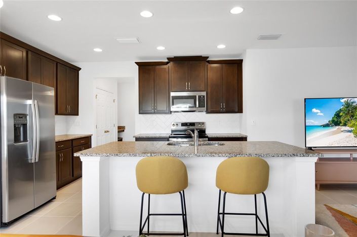 Image No.21-4 Bed House for sale