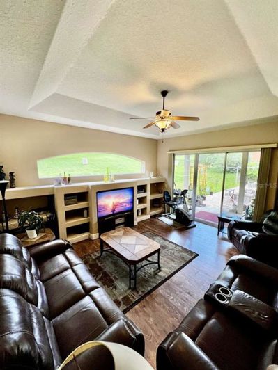 Image No.13-4 Bed House for sale