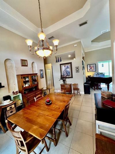 Image No.8-4 Bed House for sale