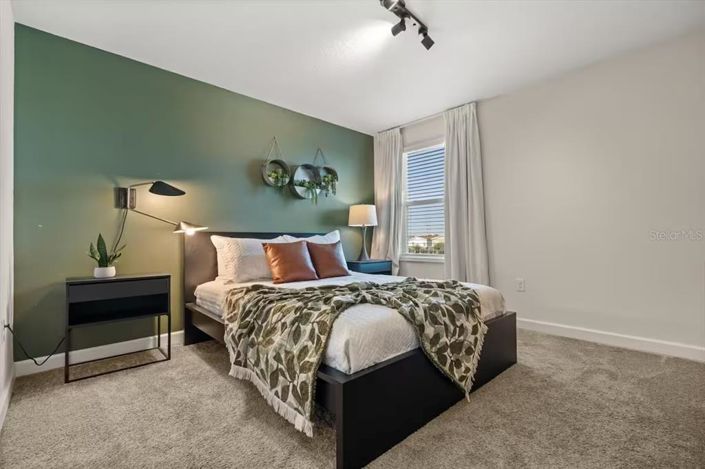 Image No.13-9 Bed House for sale