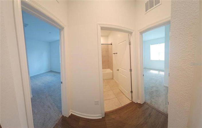 Image No.12-4 Bed House for sale