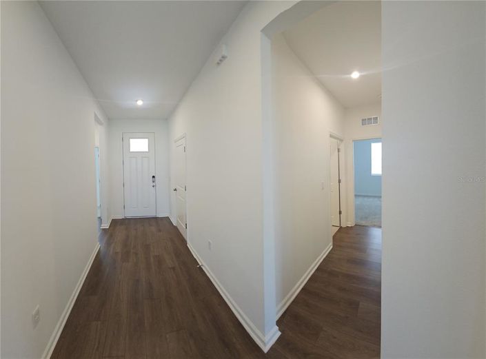 Image No.20-4 Bed House for sale