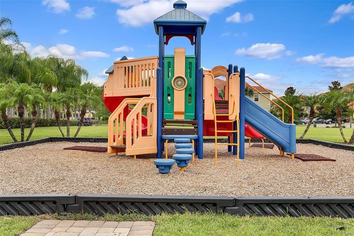 Image No.40-6 Bed House for sale