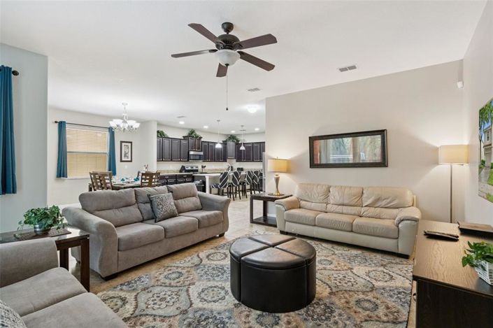 Image No.5-6 Bed House for sale