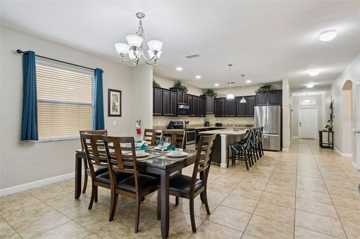 Image No.7-6 Bed House for sale