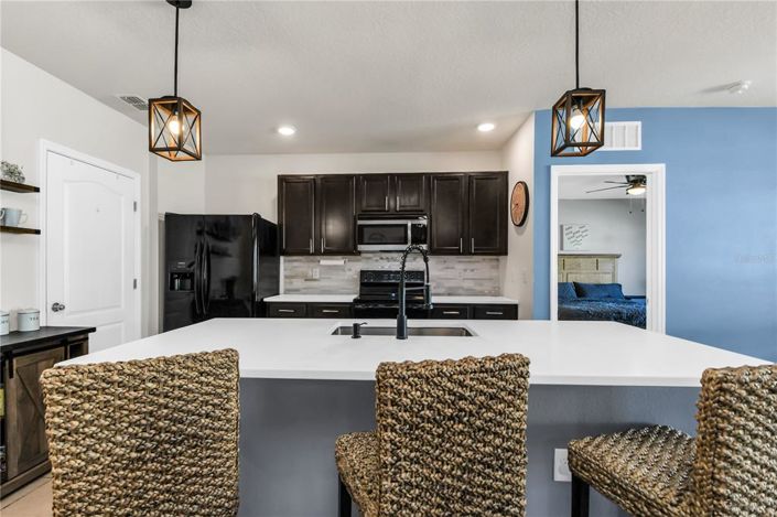 Image No.19-3 Bed House for sale