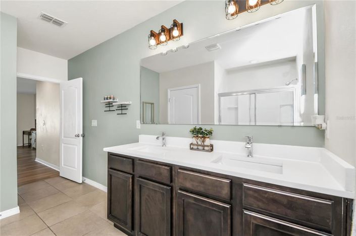 Image No.27-3 Bed House for sale