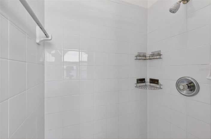 Image No.22-4 Bed House for sale