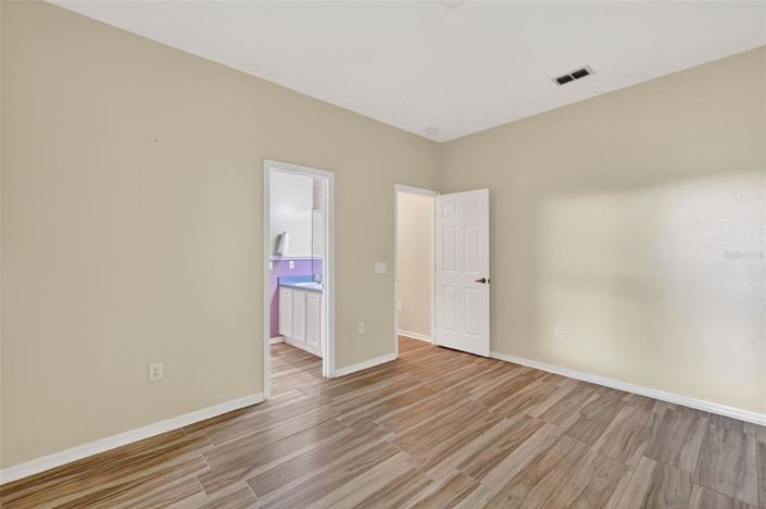Image No.29-4 Bed House for sale