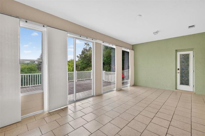 Image No.32-4 Bed House for sale