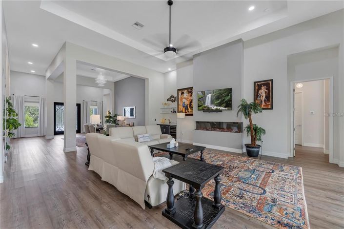 Image No.20-4 Bed House for sale