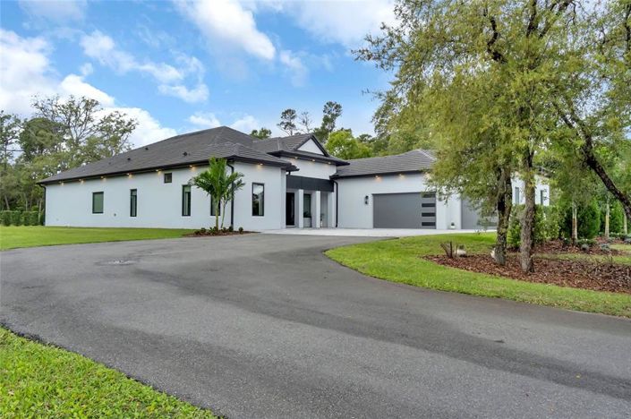 Image No.55-4 Bed House for sale