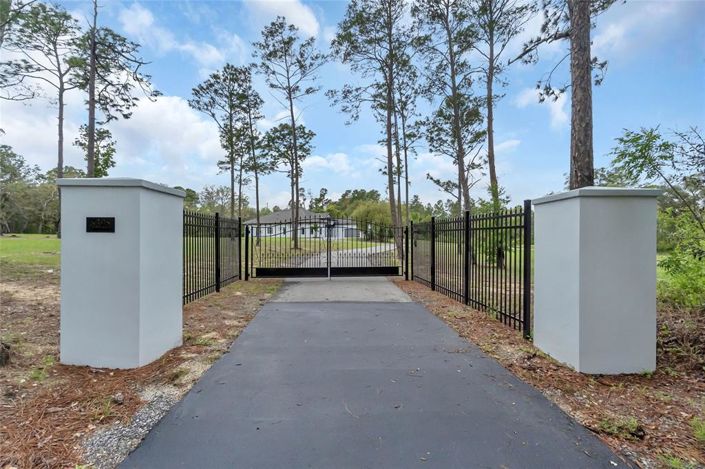 Image No.7-4 Bed House for sale