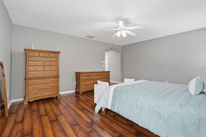 Image No.22-5 Bed House for sale