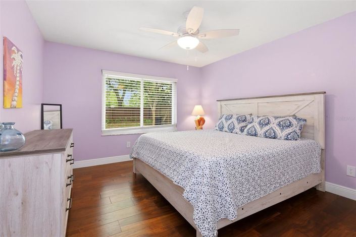 Image No.28-4 Bed House for sale