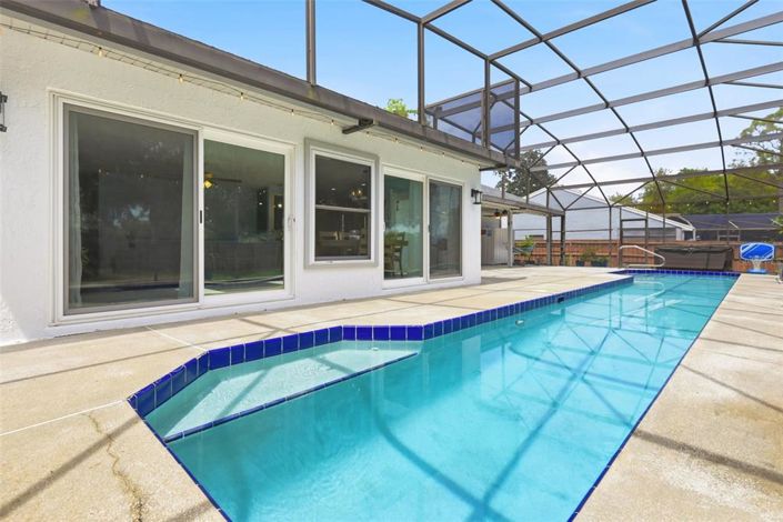 Image No.35-4 Bed House for sale