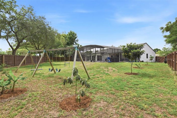 Image No.40-4 Bed House for sale