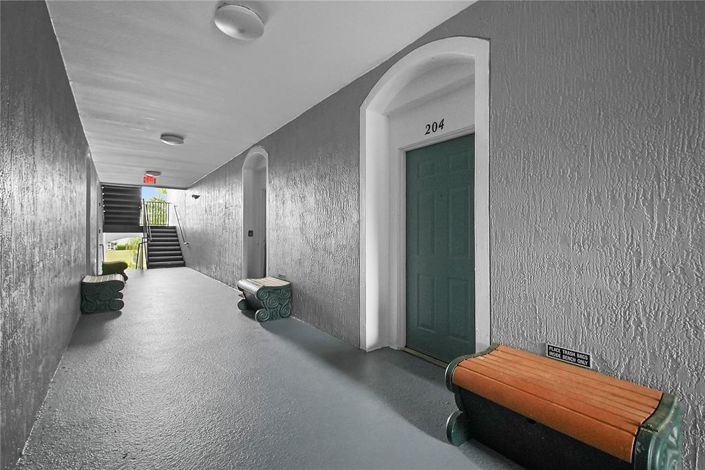 Image No.23-3 Bed Apartment for sale