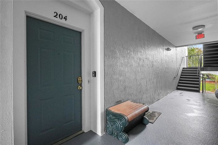 Image No.24-3 Bed Apartment for sale