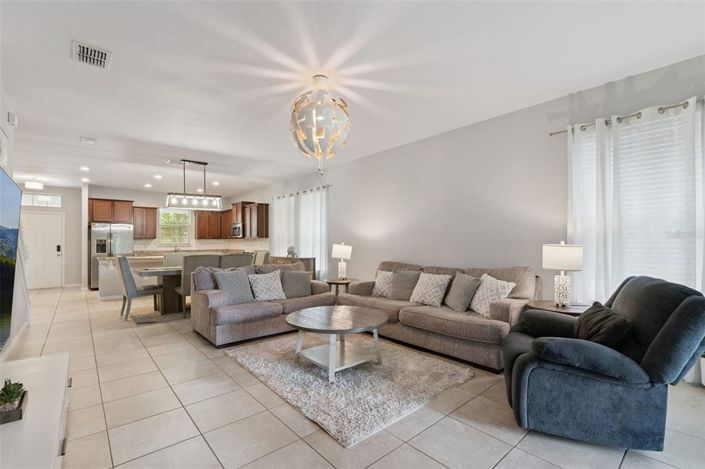 Image No.12-3 Bed House for sale