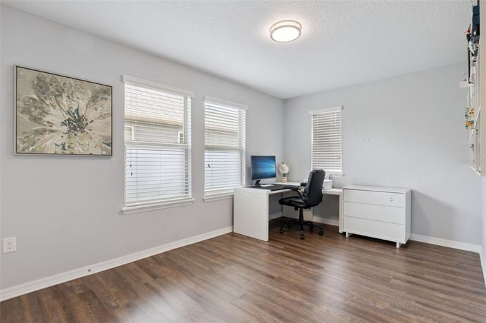 Image No.19-3 Bed House for sale