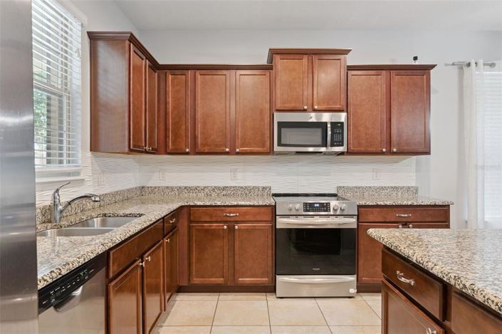 Image No.5-3 Bed House for sale