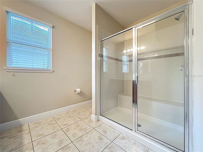 Image No.32-4 Bed House for sale