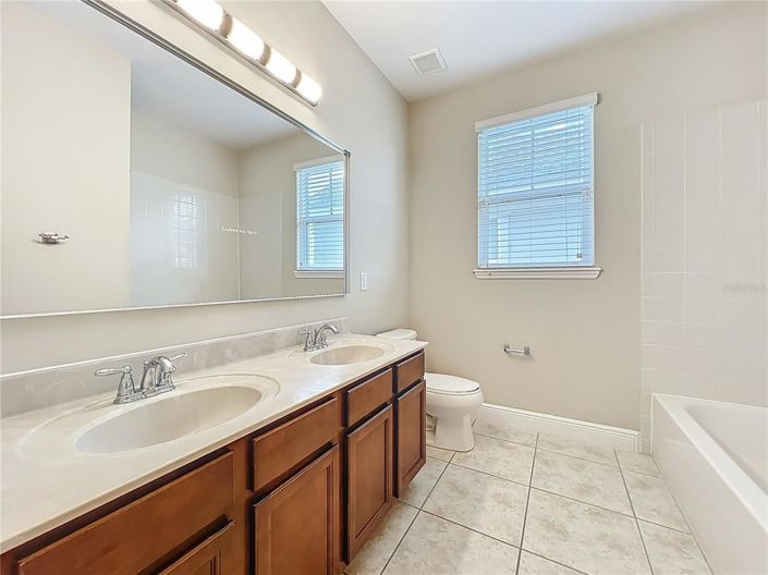 Image No.39-4 Bed House for sale