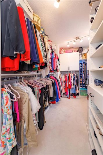 Image No.18-3 Bed Townhouse for sale