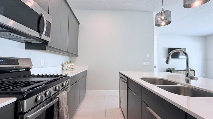 Image No.33-3 Bed Apartment for sale