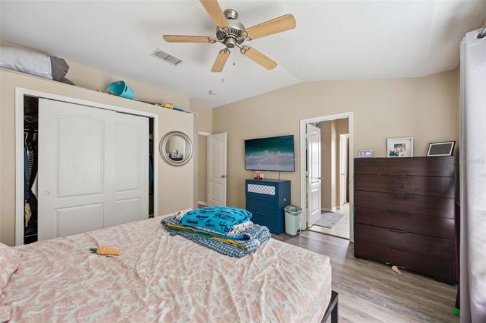 Image No.20-3 Bed Apartment for sale