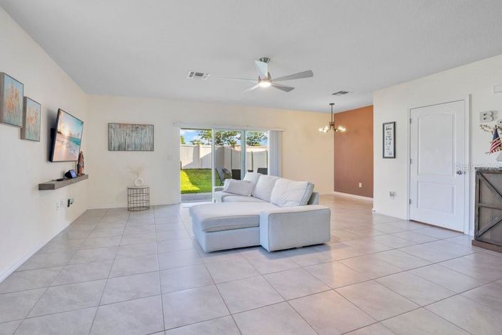 Image No.7-3 Bed Townhouse for sale